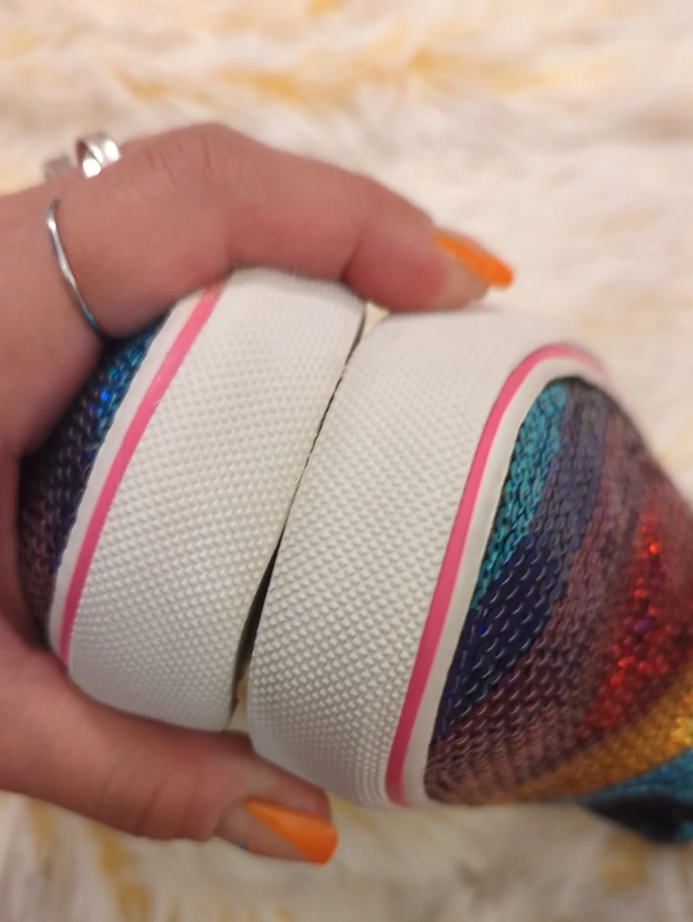 ❣️👟Skechers Kids Rainbow Sequin Slip-On Sneakers👟❣️